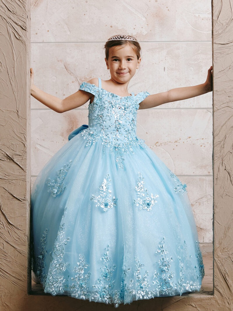PAGENT / MINI QUINCEANRA DRESESS
