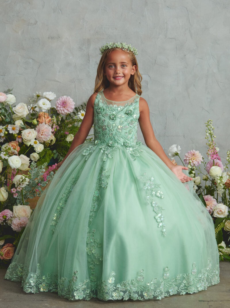 PAGENT / MINI QUINCEANRA DRESESS